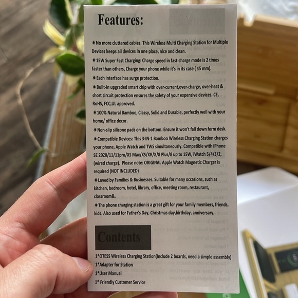 6 in 1 Wireless Charging Station - Picture 3 of 5